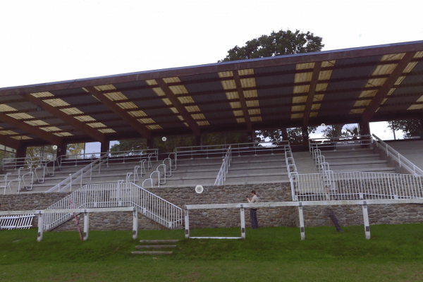 Relevé de la tribune au centre équestre de Dinard